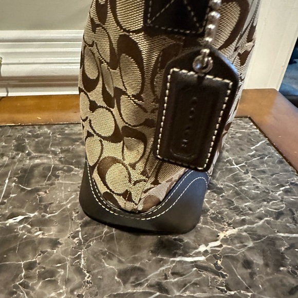 Coach  handbag beige and brown with big C print in  EUC - Picture 6 of 9